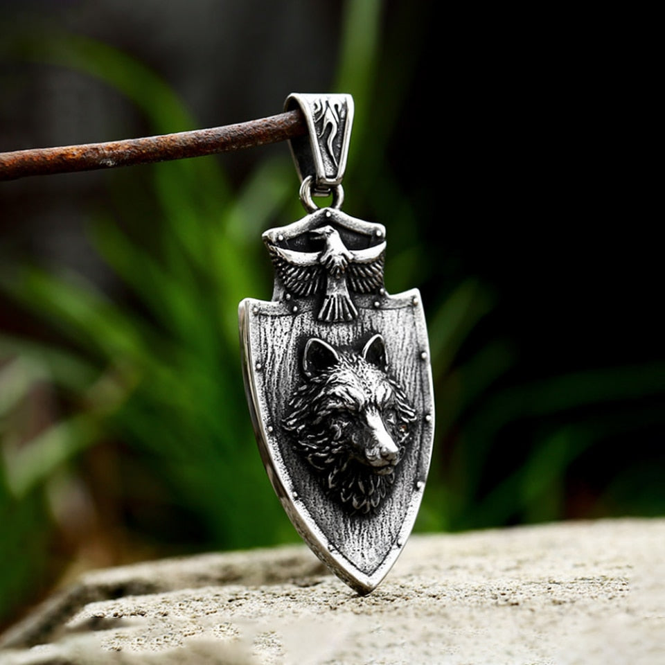 Punk Unique 3D Wolf Head Shield Pendant Necklace For Men