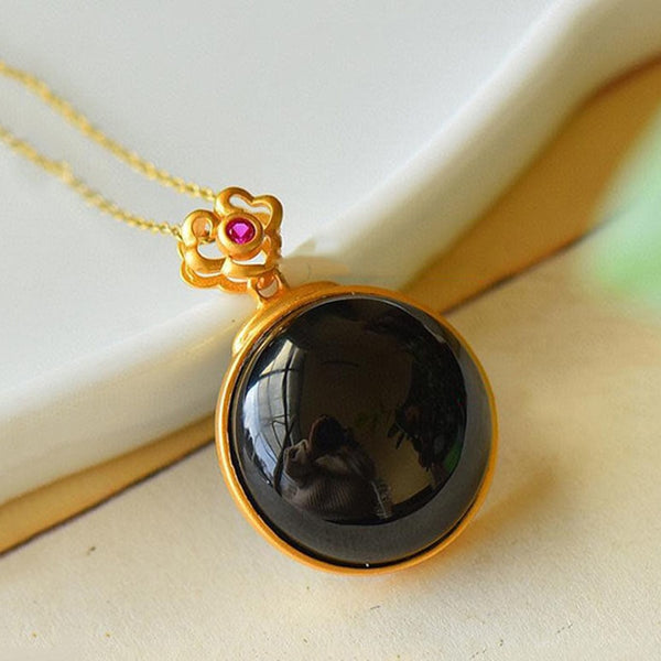 Natural Hetian Moyu Round Ladies Necklace Pendant