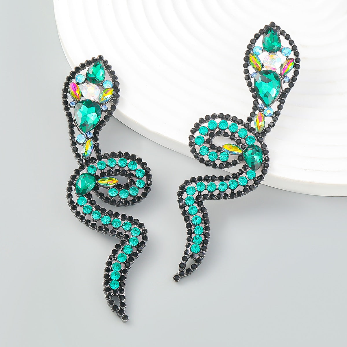 Fashion Metal Green Rhinestone Snake Shaped Earrings Women