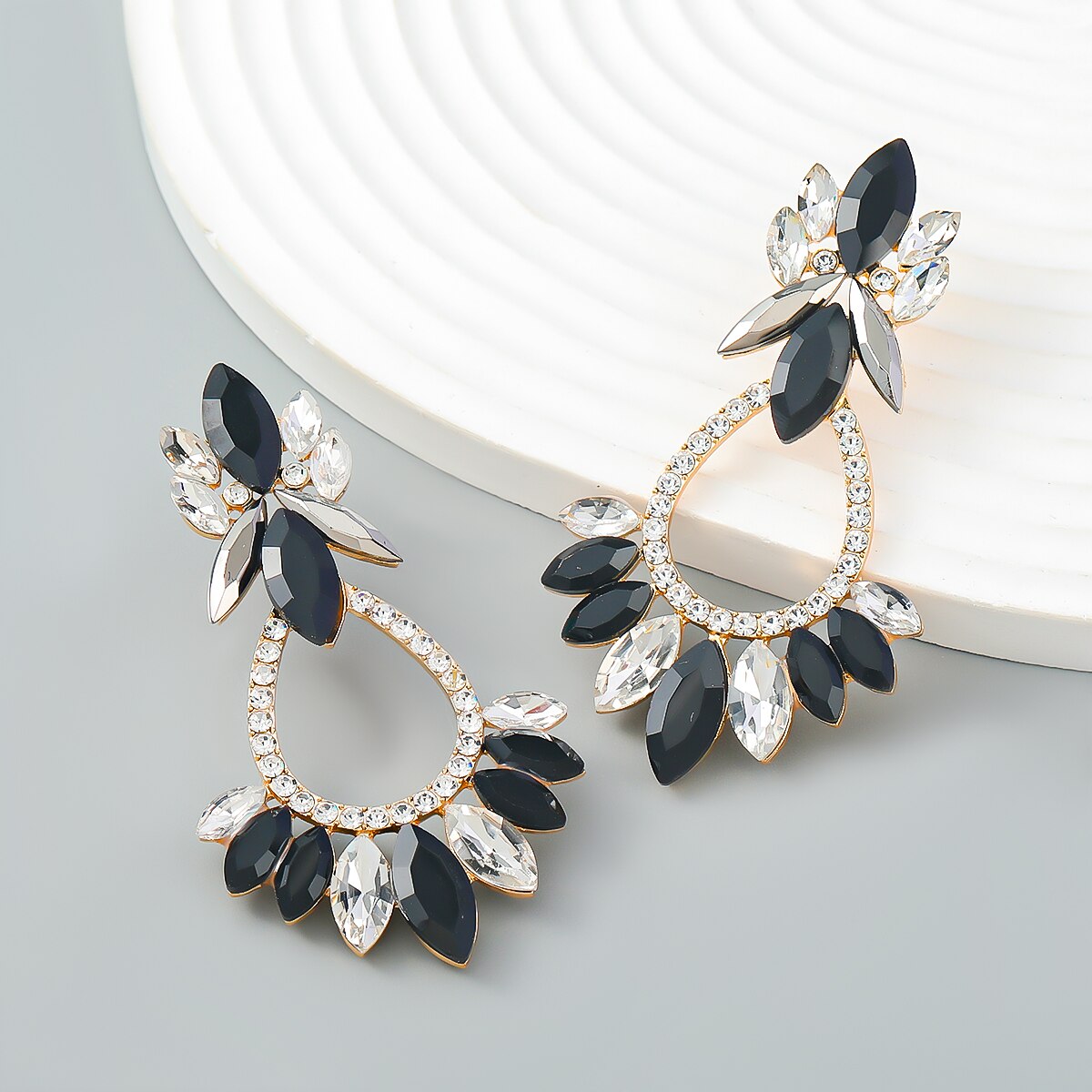 Fashion Metal Rhinestone Flower Geometric Earrings Women