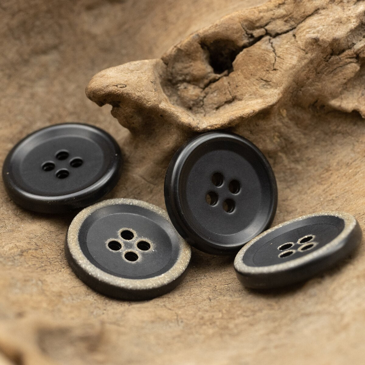 Retro Urea Buttons With Burnt Effect Edge For Suit Jacket Blazer Buttons