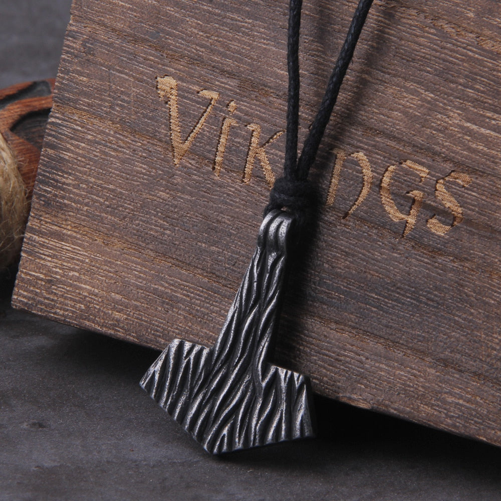 Never Fade Iron gray thor's hammer mjolnir necklace