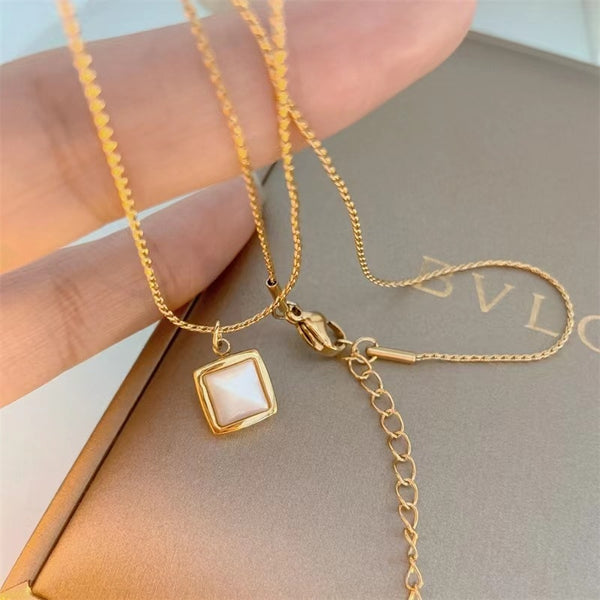 Stainless steel square natural shell pendant necklace