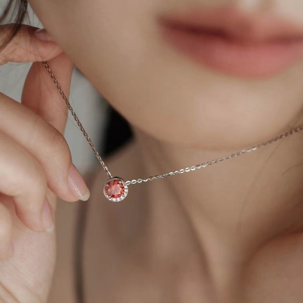 Classic silver inlaid exquisite and luxurious clavicle chain red crystal necklaces pendant