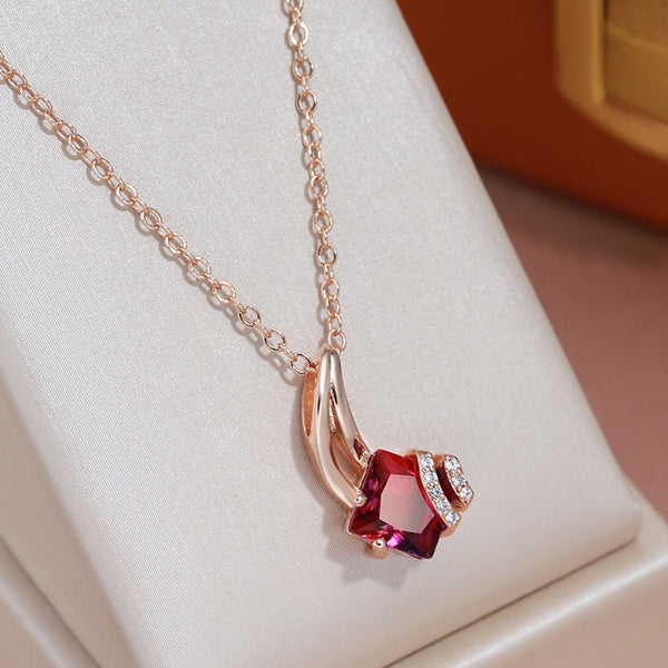 Little Tail Pendant Necklace