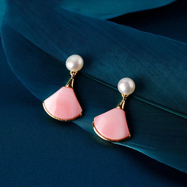 New creative design inlaid fan-shaped pink enamel pearl pendant earrings for women