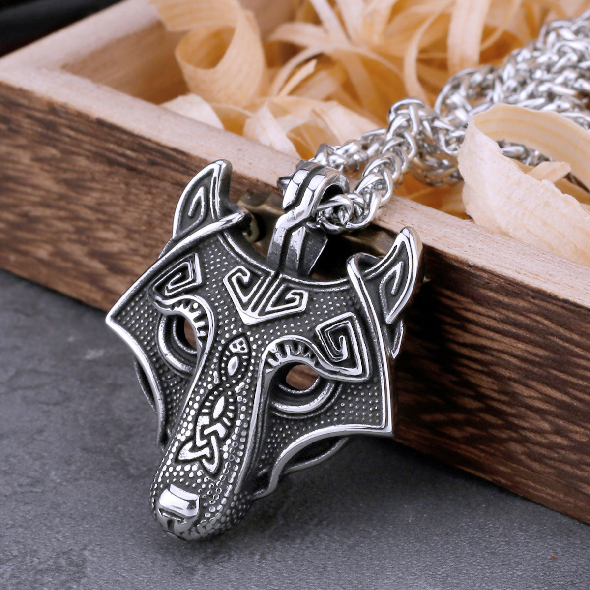 Vintage Viking Wolf Head Freki Necklace Men Stainless Steel Nordic Celtic Knot Wolf Amulet Pendant