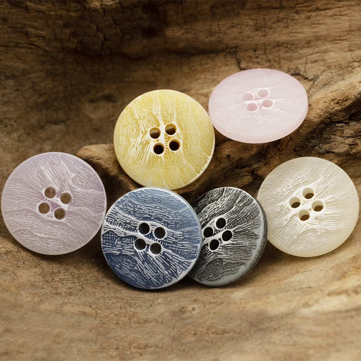 10pcs/lot Urea Buttons 4 Hole Round Buttons