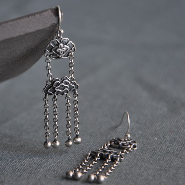 Vintage Thai silver tassel flower design drop earrings for women