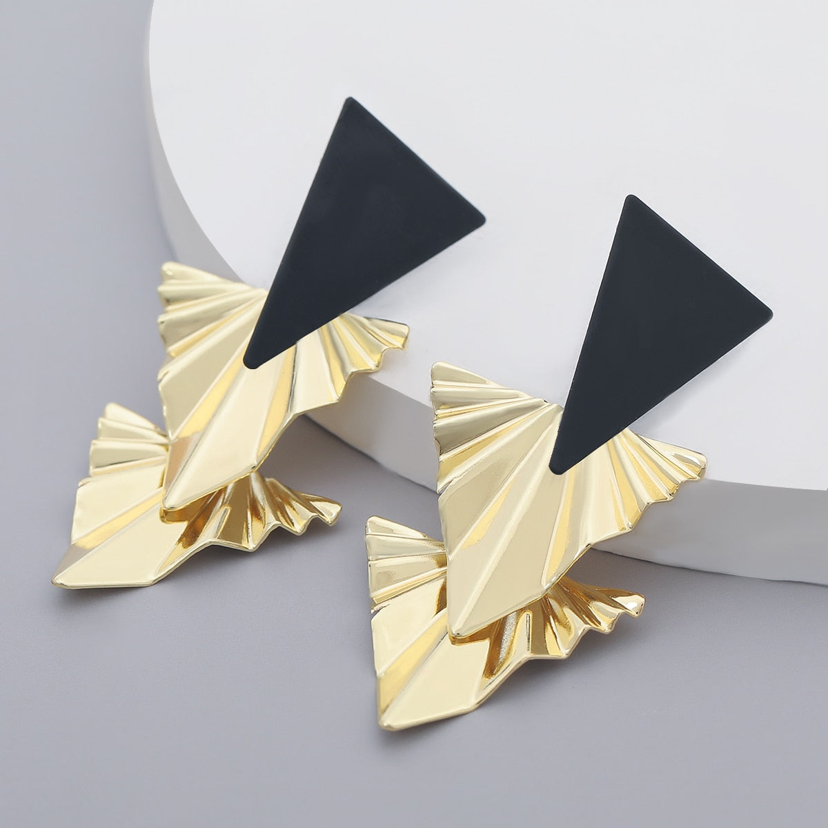 Fashion Simple Metal Back Shape Geometric Earrings Women