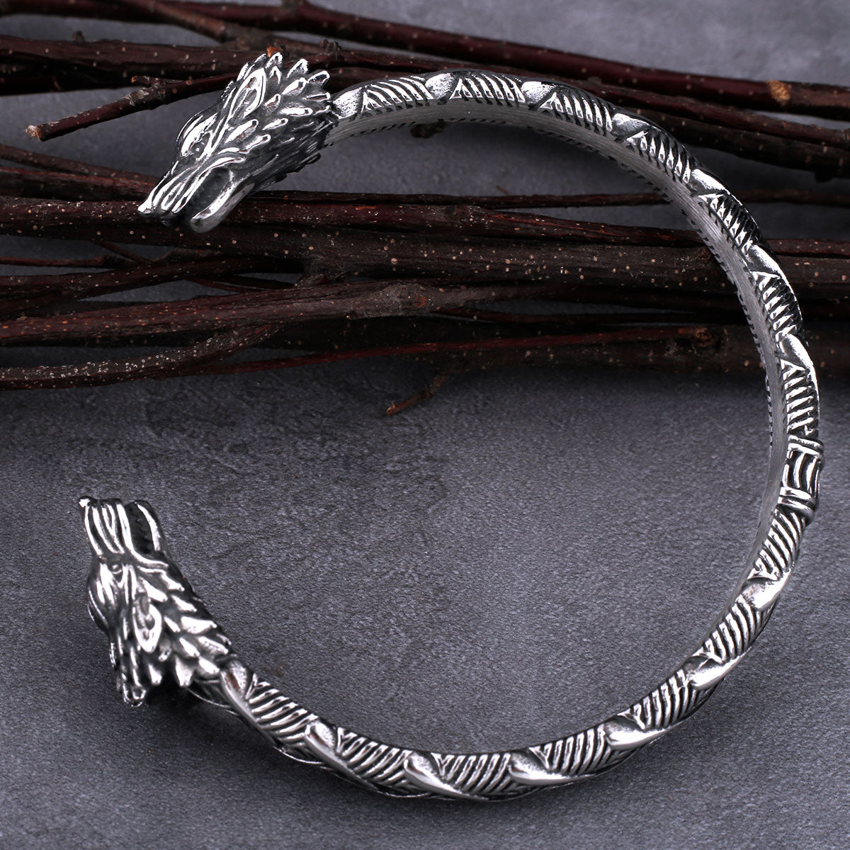 Nordic Viking Men's Stainless Steel Water Wolf Head Bracelet