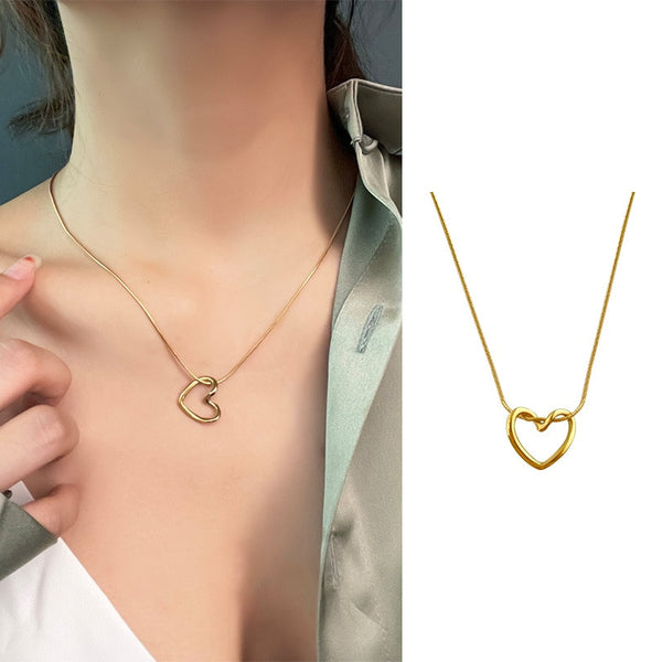 Fashion Twist Heart Pendant Necklace For Women