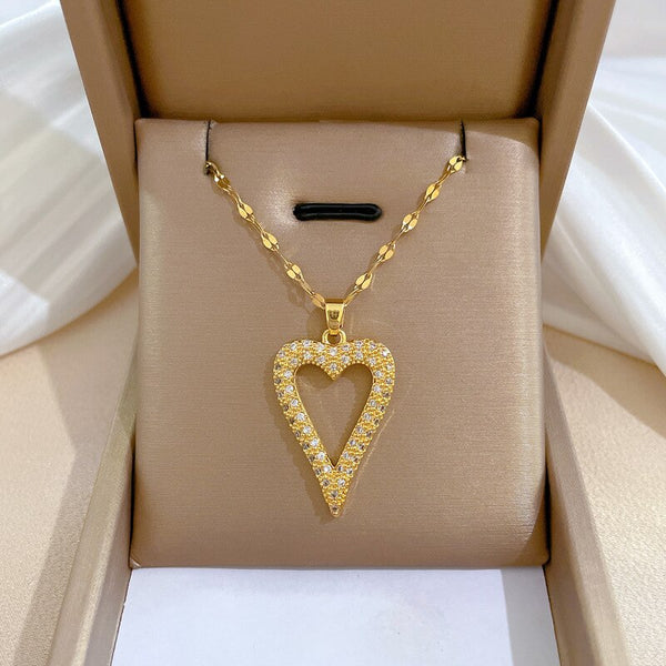 New Arrivals Hollow Big Heart Zircon Pendant Necklace For Women