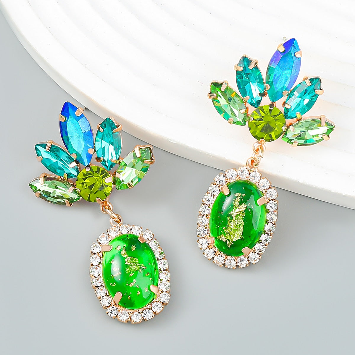 Fashion Metal Rhinestone Resin Flower Earrings for Women