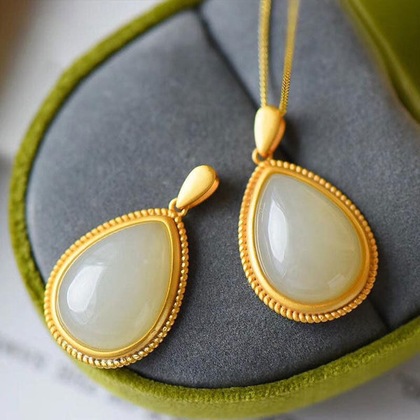 Natural Hetian white chalcedony drop-shaped pendant women