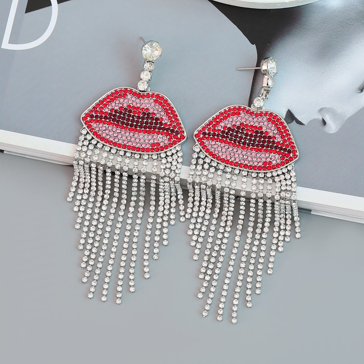 Fashion Metal Rhinestone Lip Tassel Earrings Women