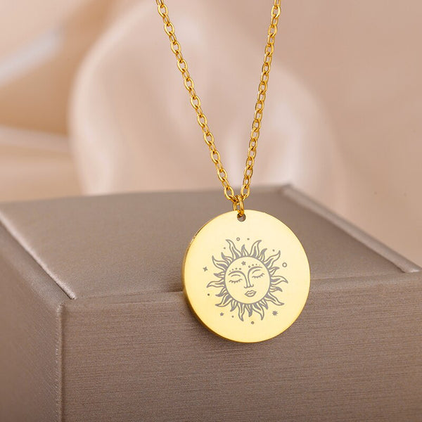 Gothic Round Sunflower Pendant Necklaces For Women