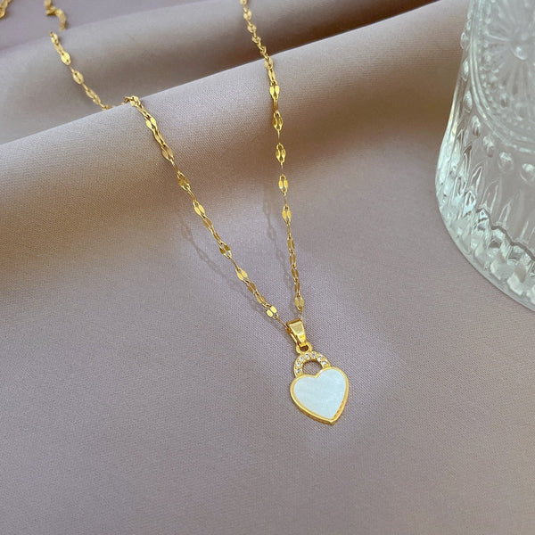 Heart White Shell Pendant Necklace for Women