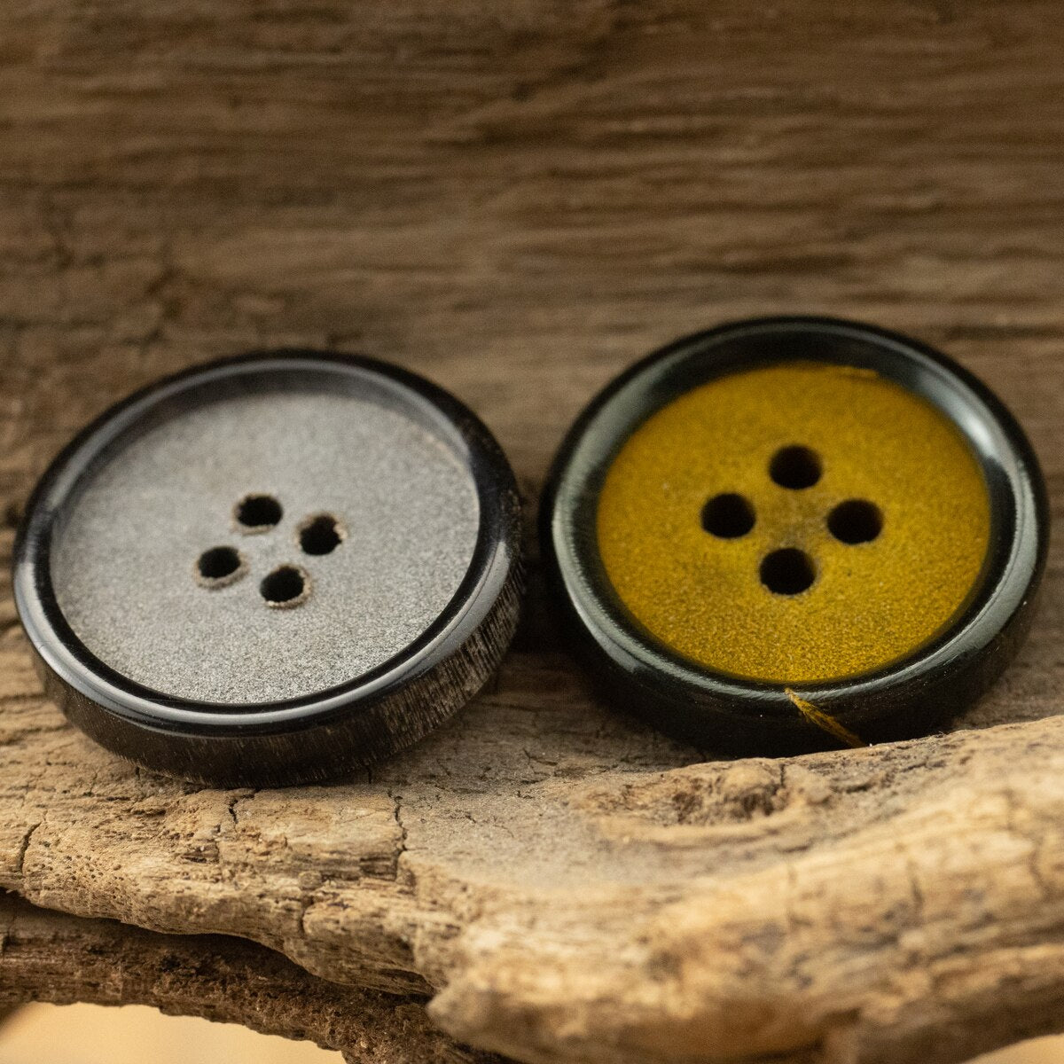 5 Yellow White Casual Real Horn Buttons