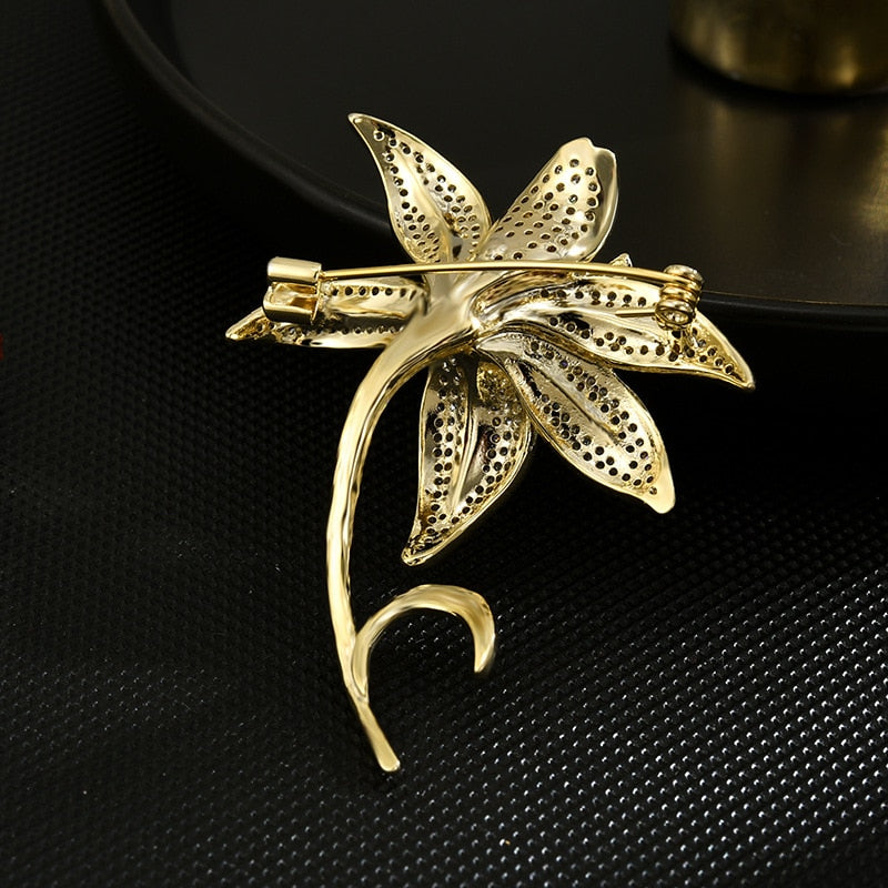 Luxury Copper Micro Inlaid Cubic Zirconia Lily Brooch