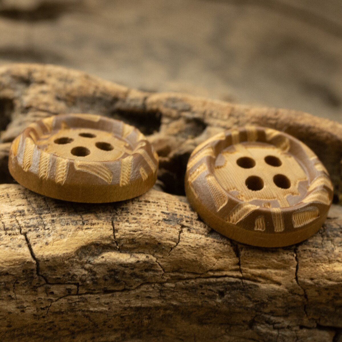 12pcs Solid Decorative Round Wooden Button