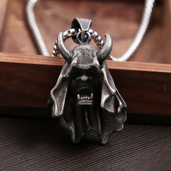 Vintage Stainless Steel Domineering Death Skull Pendant Necklace for Men