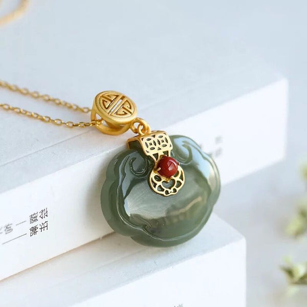 Independent design new in geometric natural Hetian jade necklace pendant