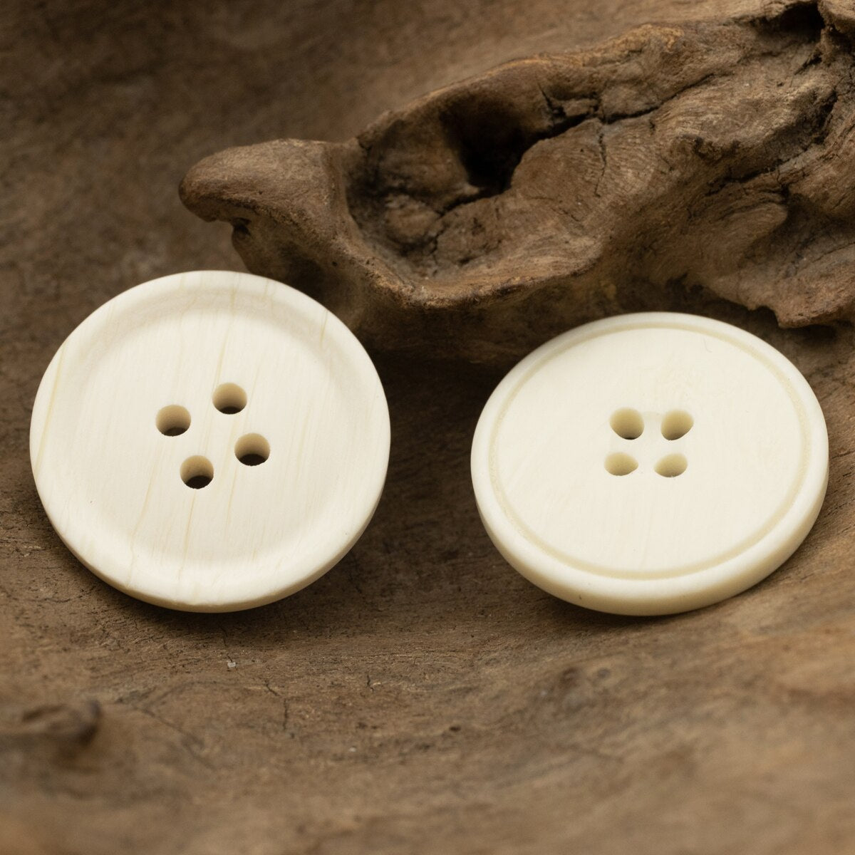 10pcs Simple White Buttons