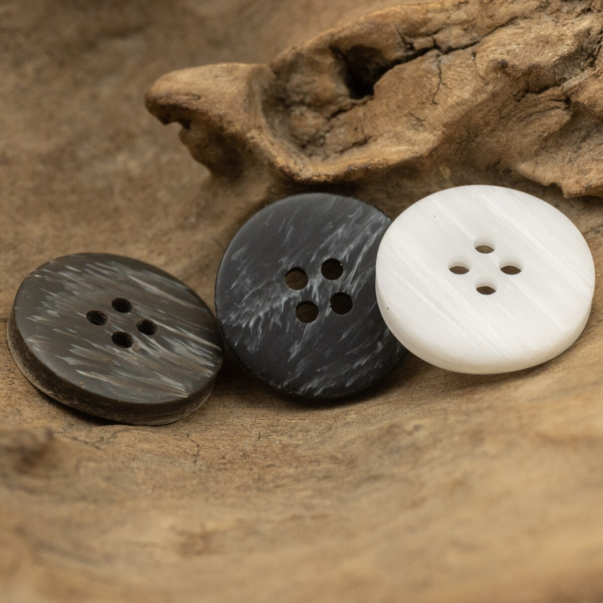 Irregular Wood Texture Imitation Resin Buttons