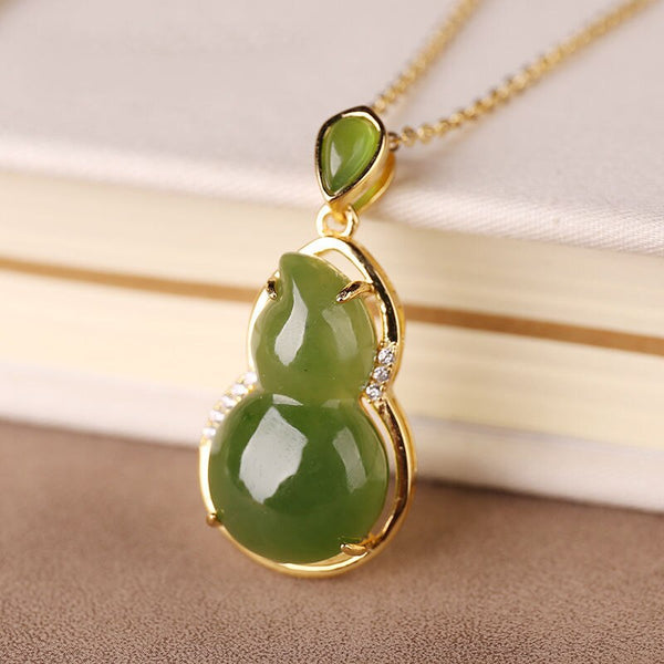 New Design Diamond Natural Hetian Chalcedony Gourd Pendant Necklace