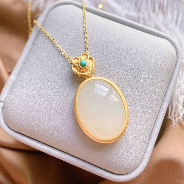 Creative Natural Hetian Chalcedony Turquoise Oval Pendant Ladies Necklace