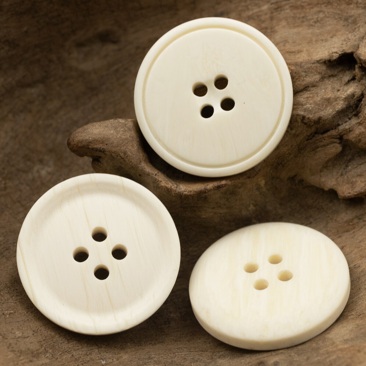 10pcs Simple White Buttons