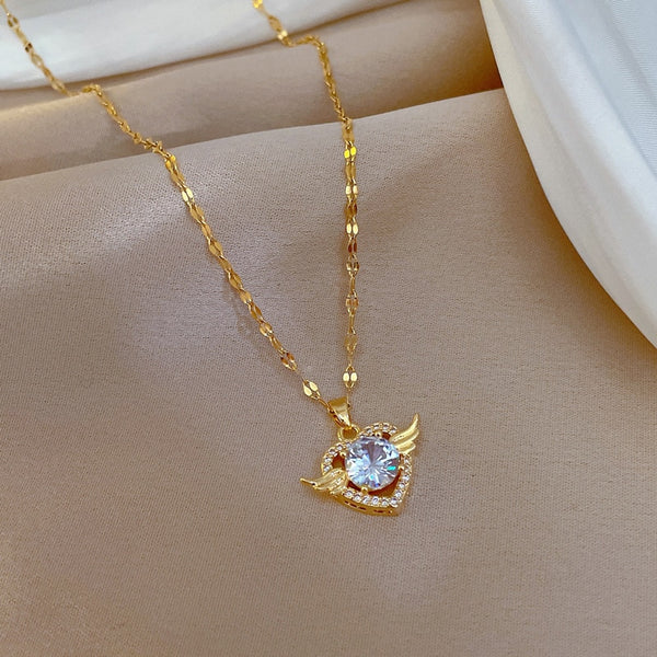 New Trend Love Heart Wing Necklace for Women Minimalist Clavicle Chain