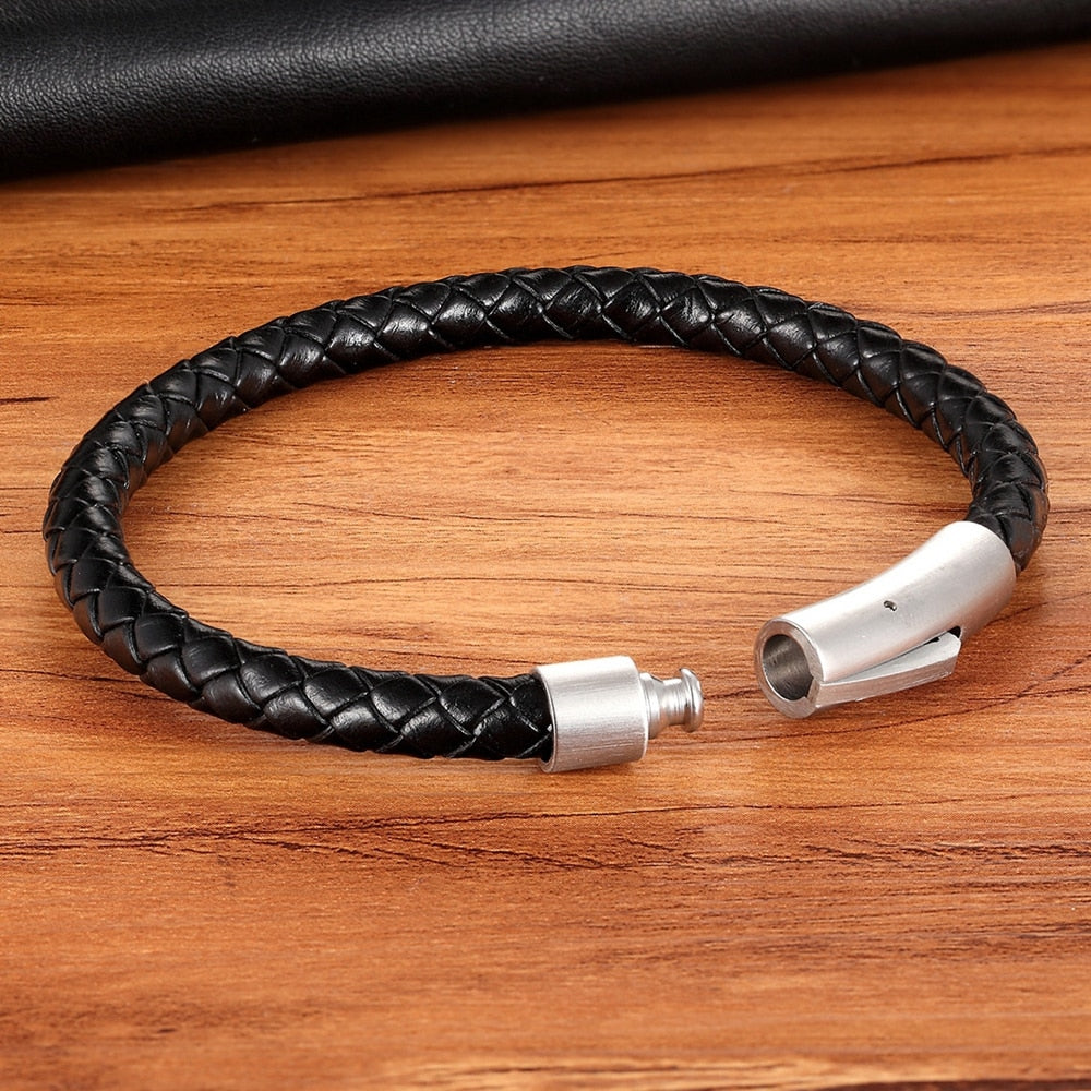 New Classic Style Men Leather Bracelet