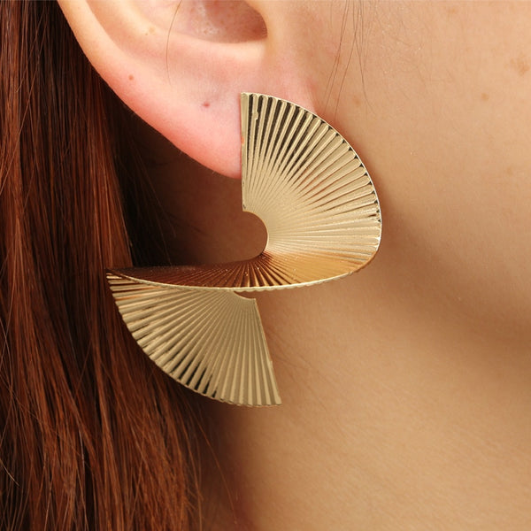 Irregular Geometric Spiral Earring for Women