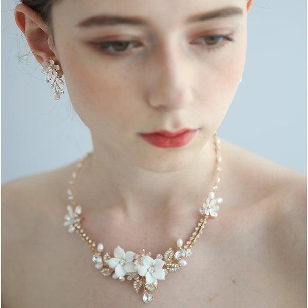 Delicate Floral Bridal Necklace with Earrings Jewelry Set