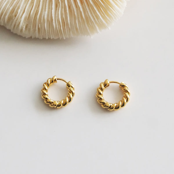 17mm Gold Tiny Twisted Hoop Earrings