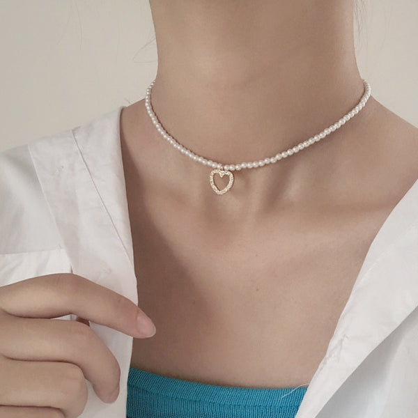 Elegant Big White Imitation Pearl Beads Choker