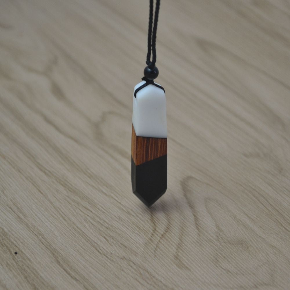 Vintage Fashionable Wood Resin Necklace