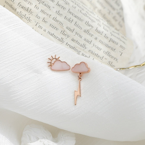 creative design sense retro wind and cloud small earrings