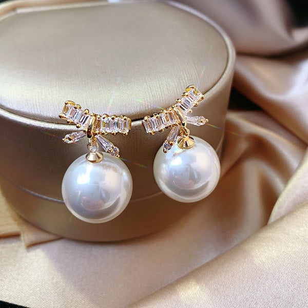 Retro Pearl Stud Earring for Women