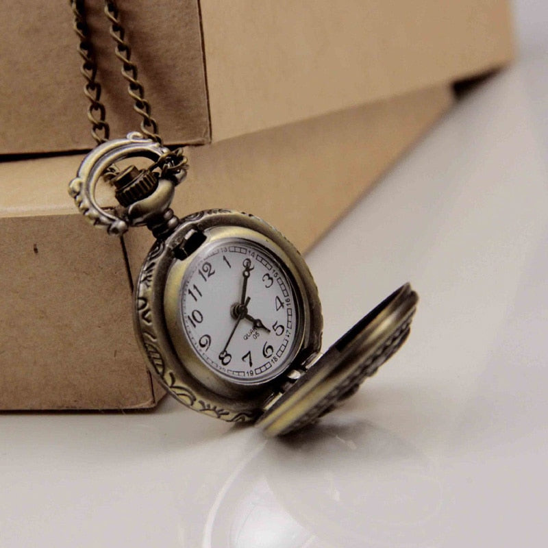 Fashion Quartz Movement Vintage Pocket Watch