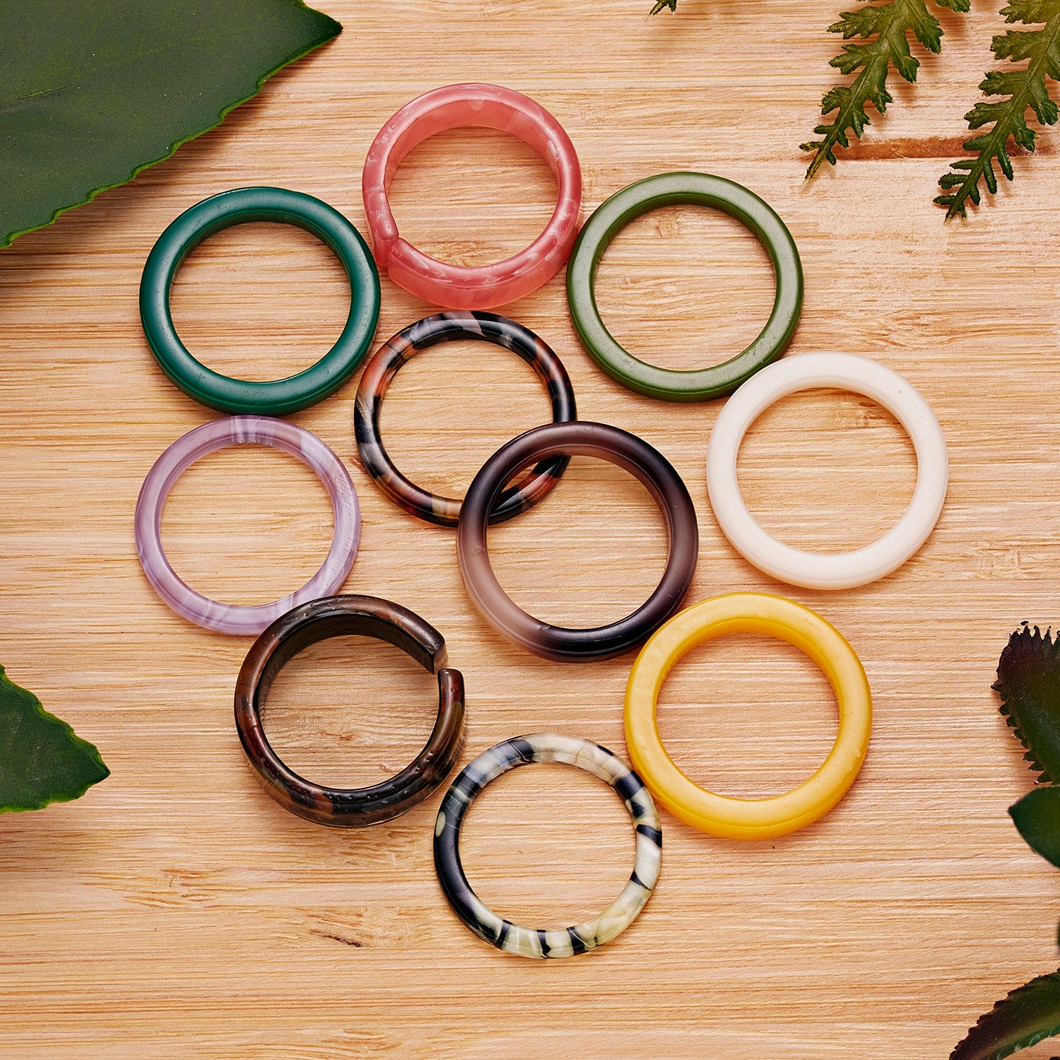 Colourful Resin Acrylic Rings Set