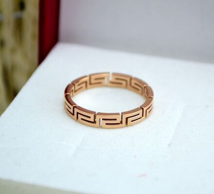 Great Wall Pattern Rose Gold Ring