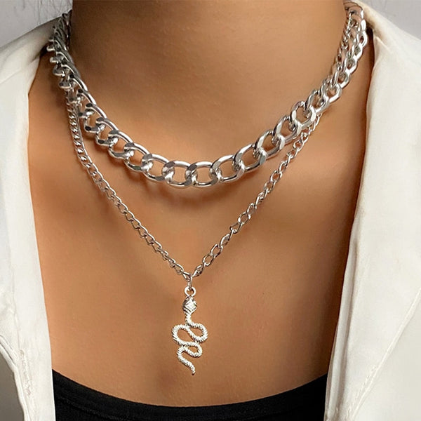 Retro Multilayer Snake Pendant Chain Necklace